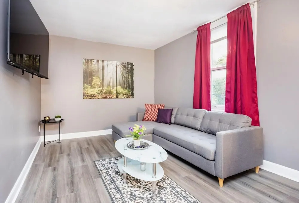 Modern 3BR Apartment With Netflix - Near Byward Market