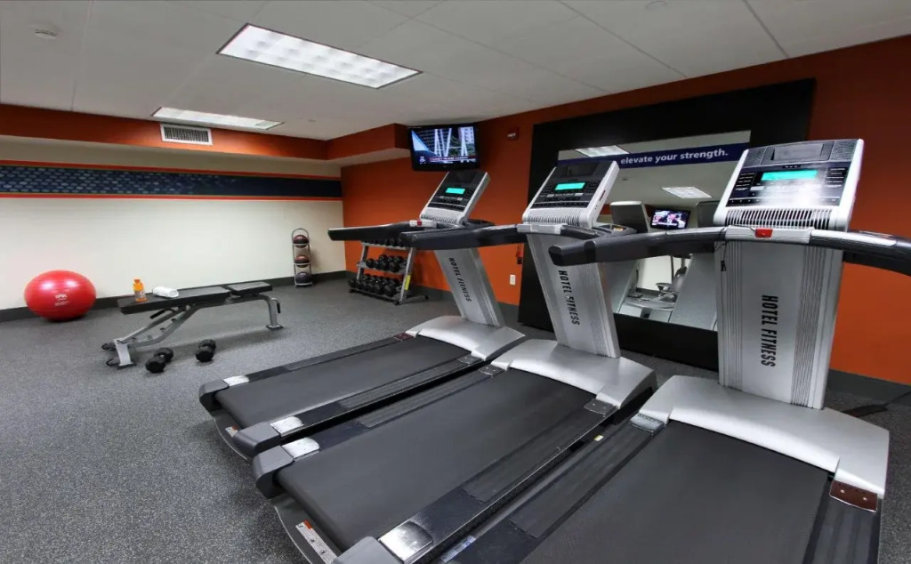 Hampton Inn & Suites By Hilton - Rockville Centre