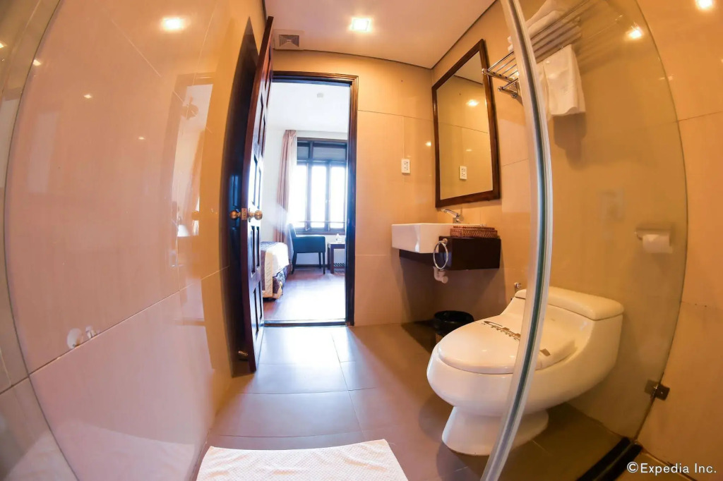 Chu Hotel