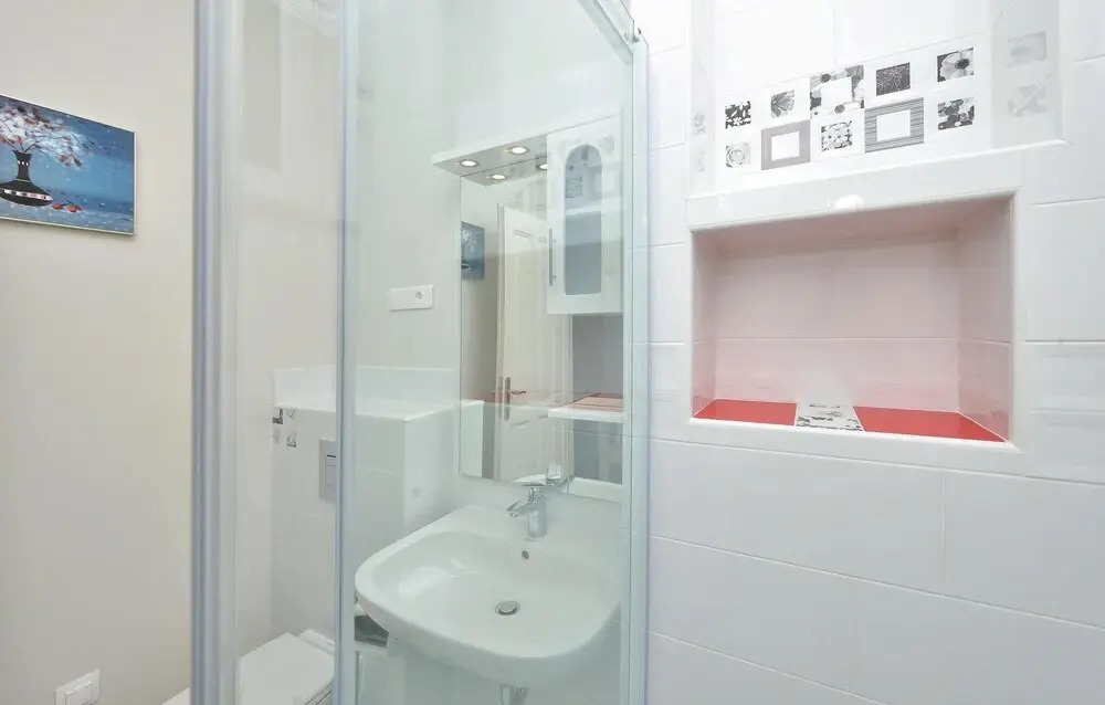 Awesome Home in Kosljun With Wifi and 7 Bedrooms