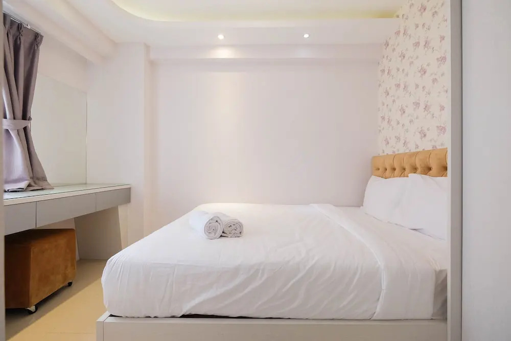Cozy and Elegant 2BR Bassura Apartment
