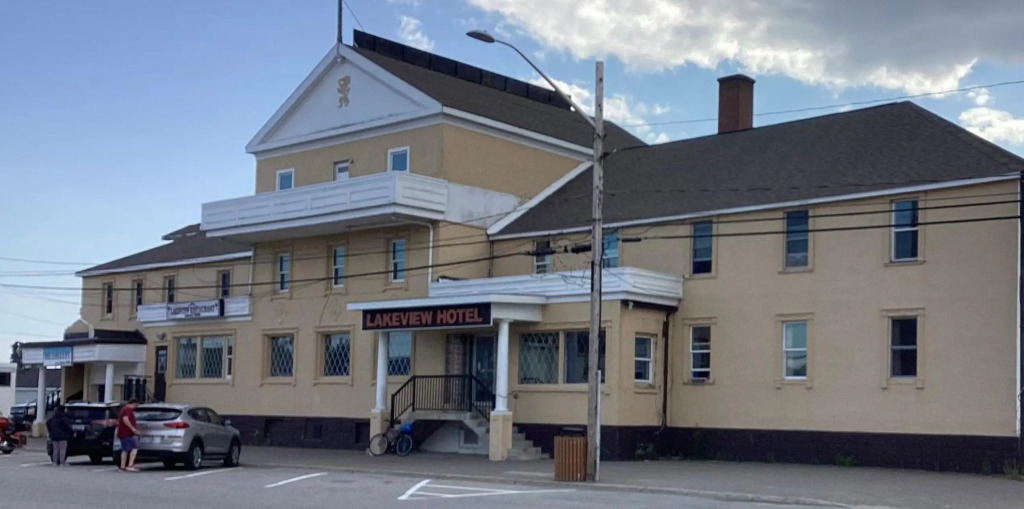 Lakeview Hotel