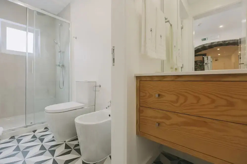 Azores Inn - Family Suites
