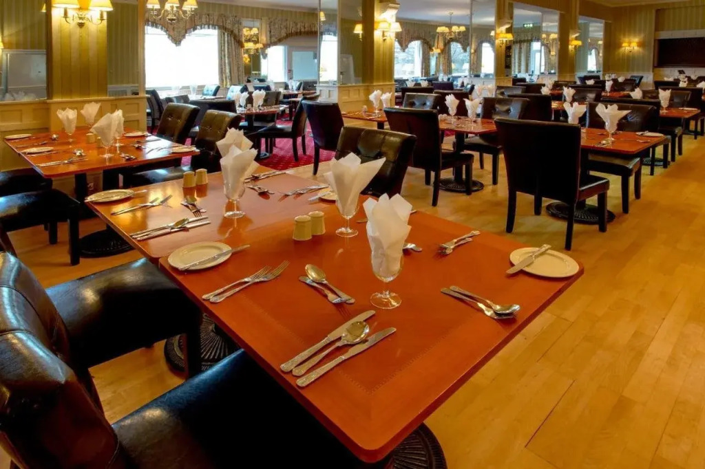 Clifton Hotel