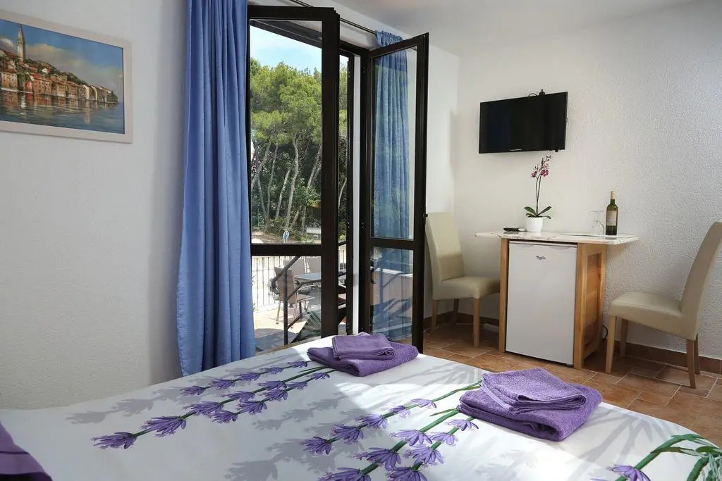 Rooms Figarola