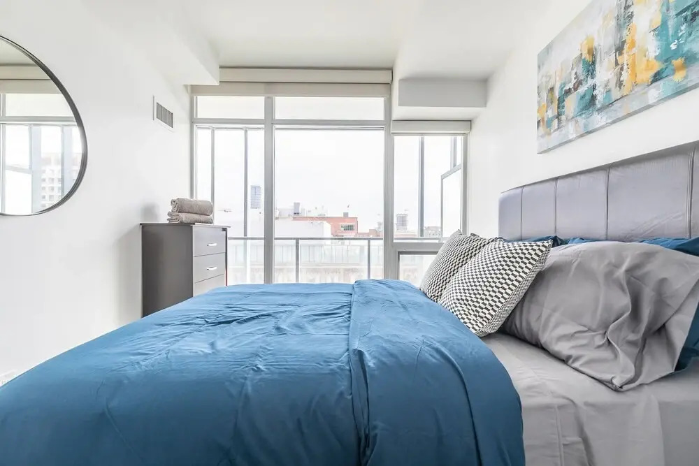 Newly Decorated Trendy Condo Sleeps 4