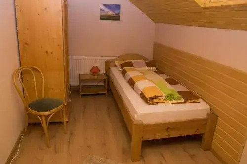 TOLNA VENDéGHáZ