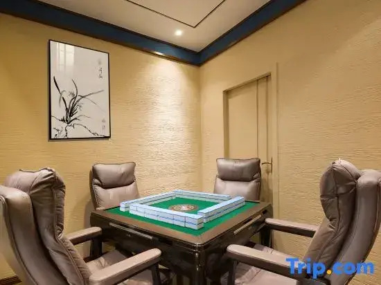 VALATOMS Hotel (Siguniang Mountain Scenic Area Branch 5)