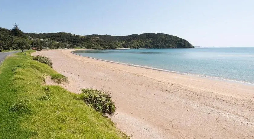 Sea Breeze Lodge