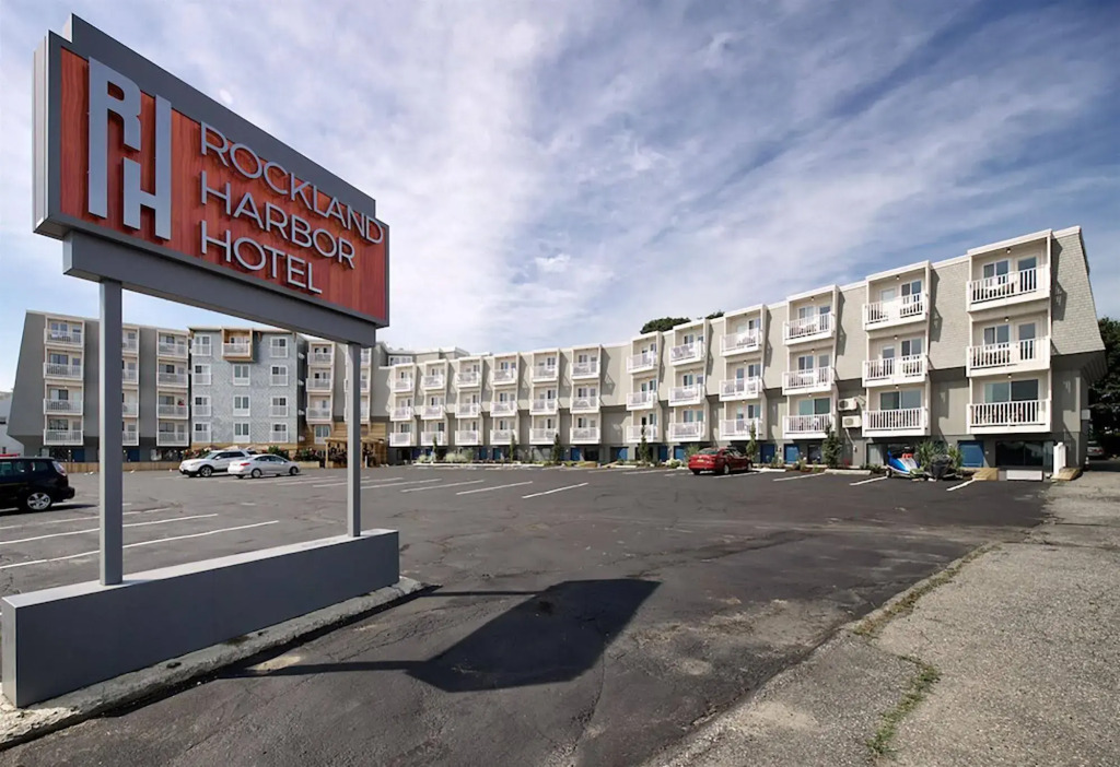 Rockland Harbor Hotel