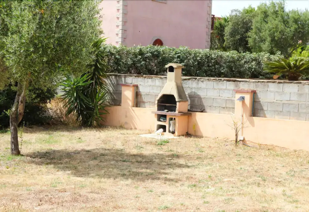 San Teodoro Lu Fraili Apartments