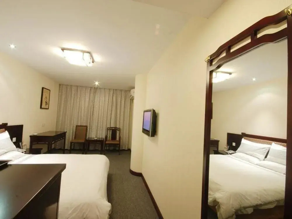 Hongru Business Hotel