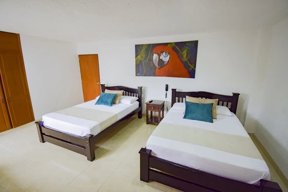 Hotel Toledo Plaza