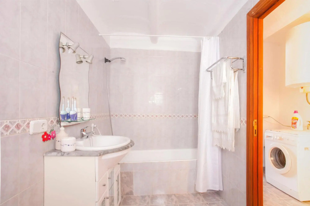 SON GUAL - Apartment with private pool in Inca. Free WiFi