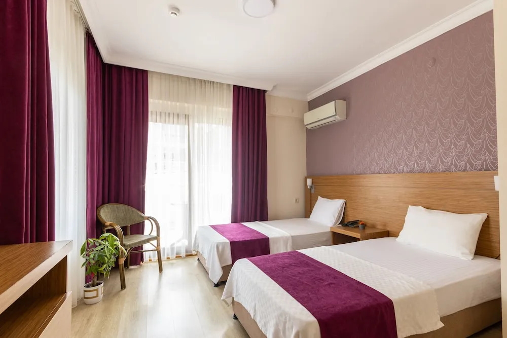 Siriusmi Hotel