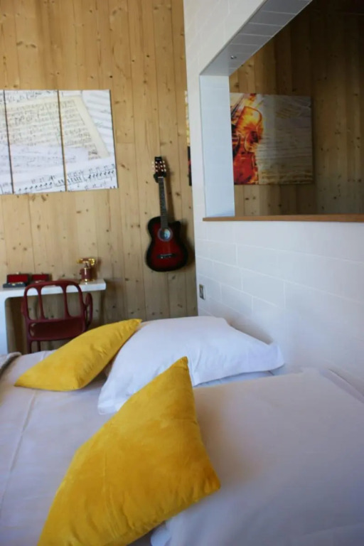 What Else Hotel