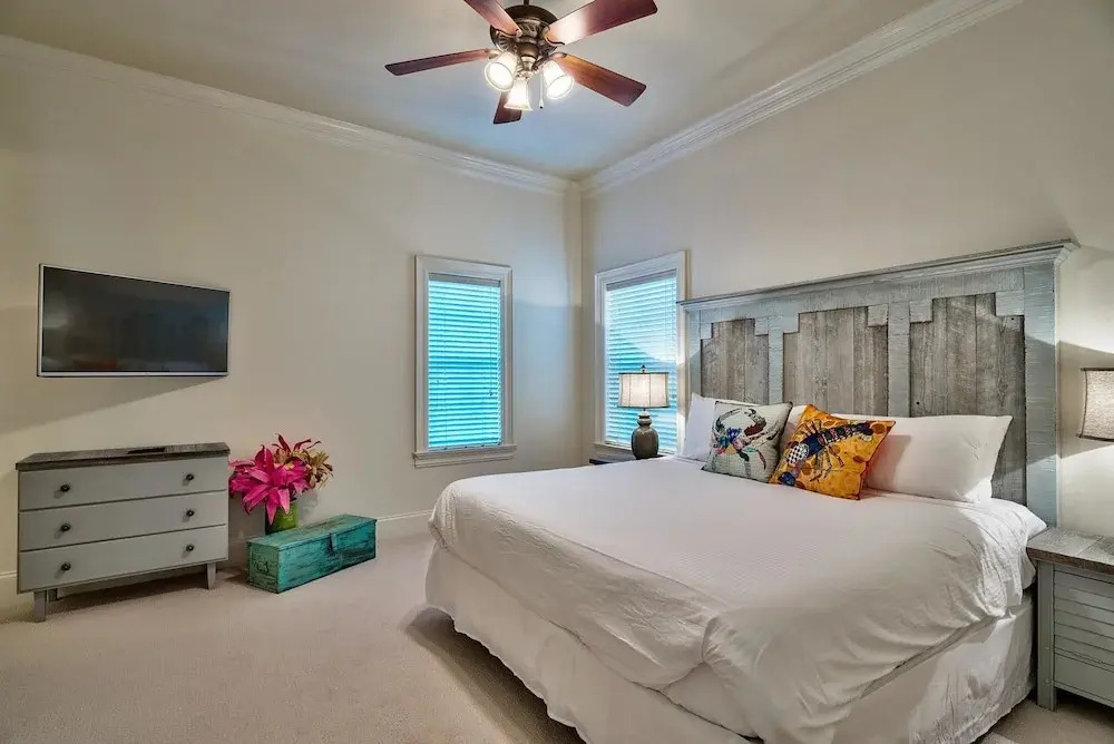 Sandy Seananigans 4 Bedroom Holiday Home by Five Star Properties