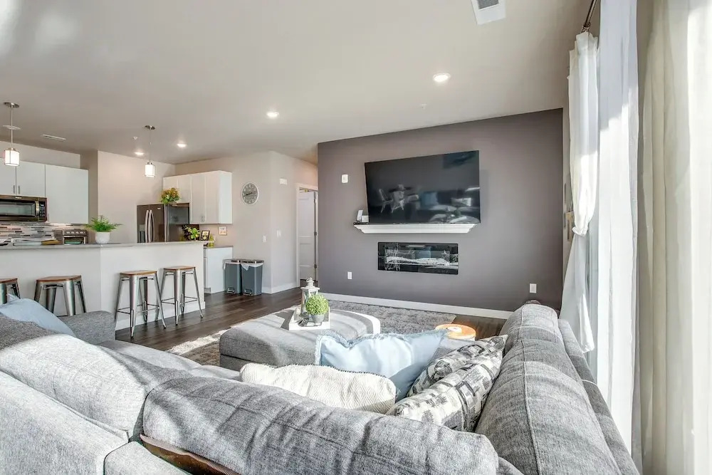 Modern South Pier Condo on Sheboygan River!