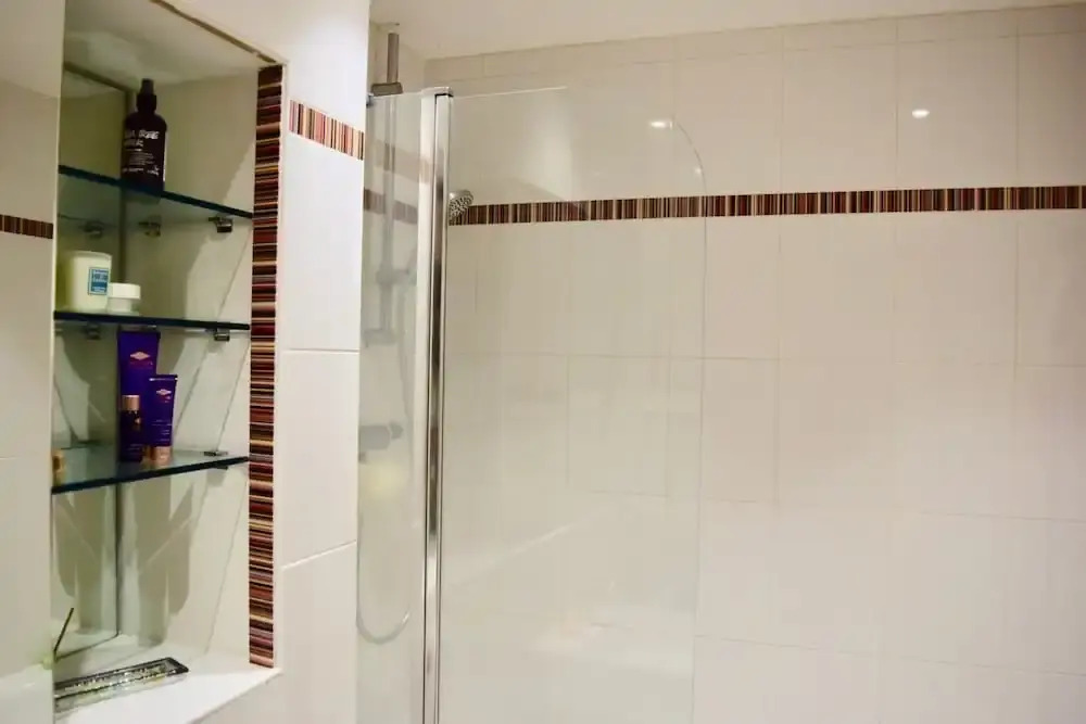 2 Bedroom Apartment in Haggerston