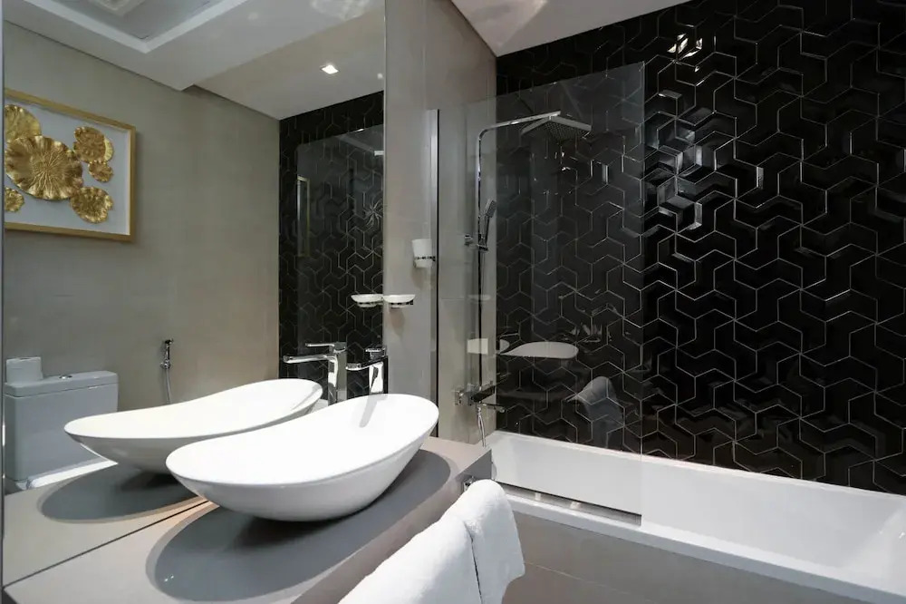 Lux BnB I AG Tower I Canal Views