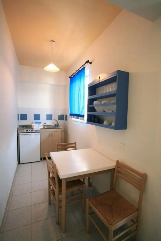 Irinna Hotel-Apartments