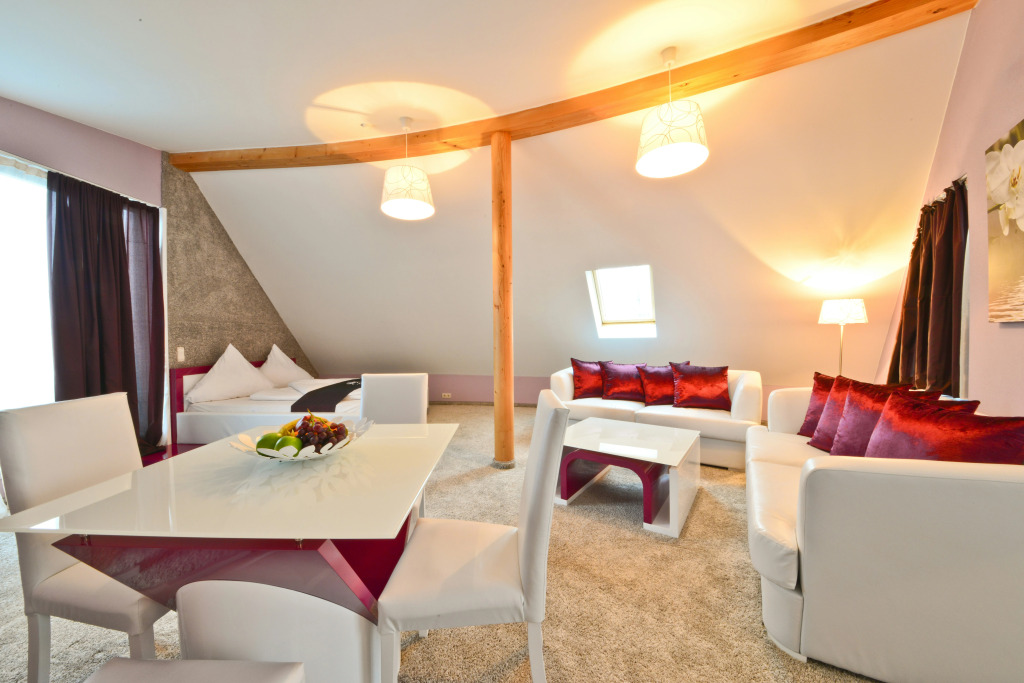 Empress Boutique Hotel