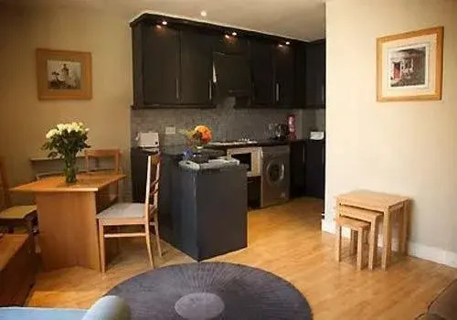 Molesworth Court Suites
