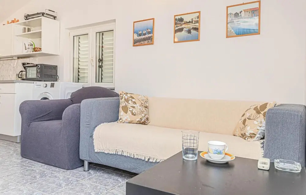 Amazing Apartment in Vodice With Wifi and 2 Bedrooms