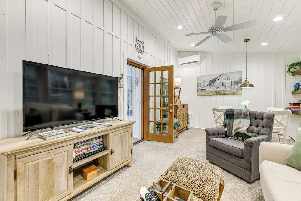 Highlands Vacation Rental - Walk to Main St