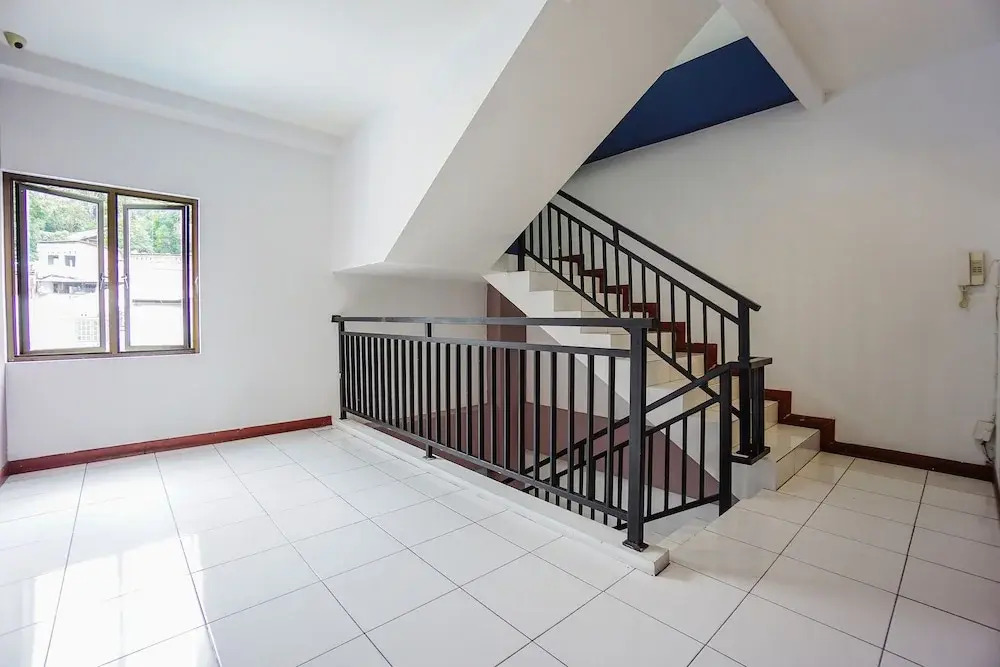 OYO 2515 D'karombasan Hotel
