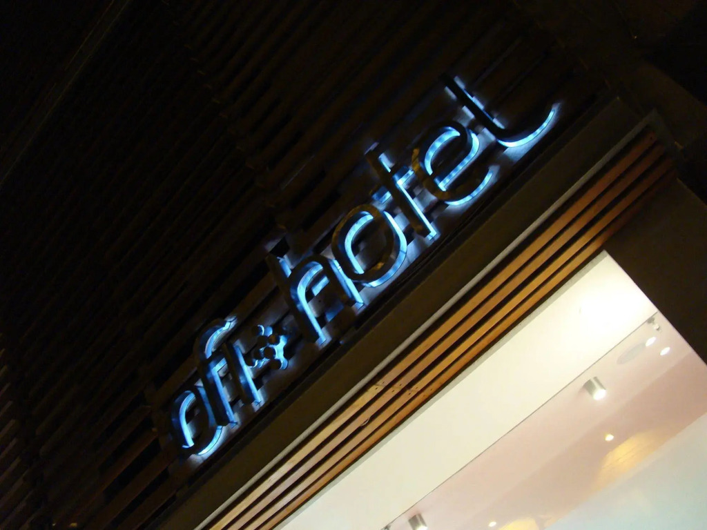 OfiHotel Versalles Cali