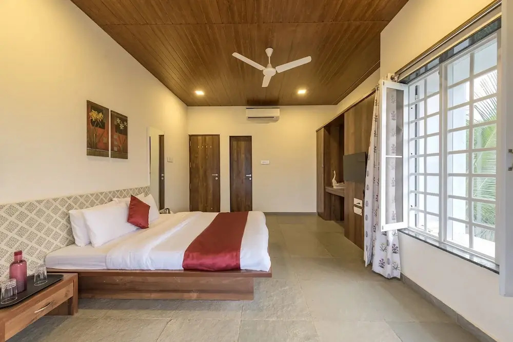 4 Bed Villa - Sleeps 8 - Private Pool - Mtn Views