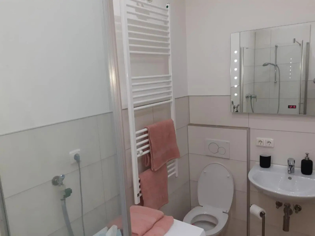 Luxuriöse Wohnung mit eigenem Garten