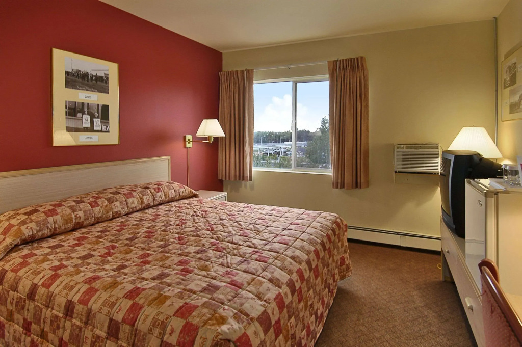 Ramada Downtown by Wyndham Anchorage