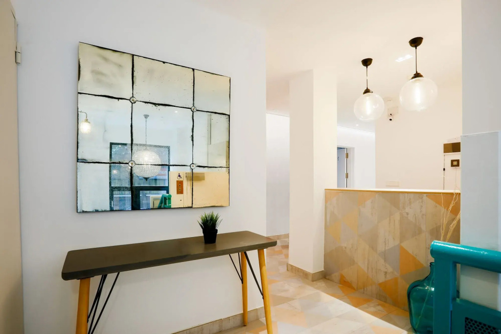 Home Art Apartments Salamanca