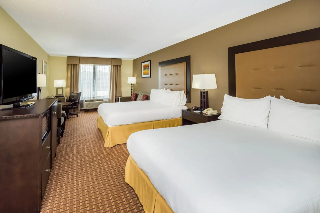 Holiday Inn Express Hotel & Suites-North East by IHG