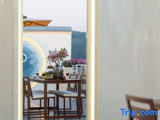 Yun Jing Xi Pan Hot Spring Homestay