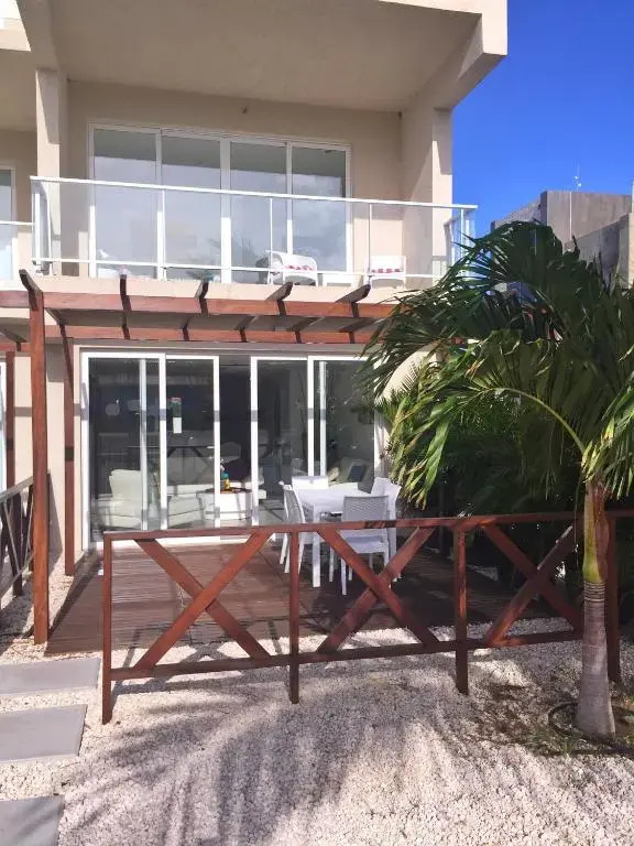 Las Islas Condo #1