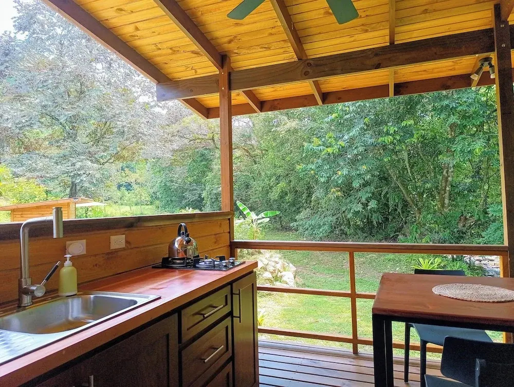 Thoas Lodge
