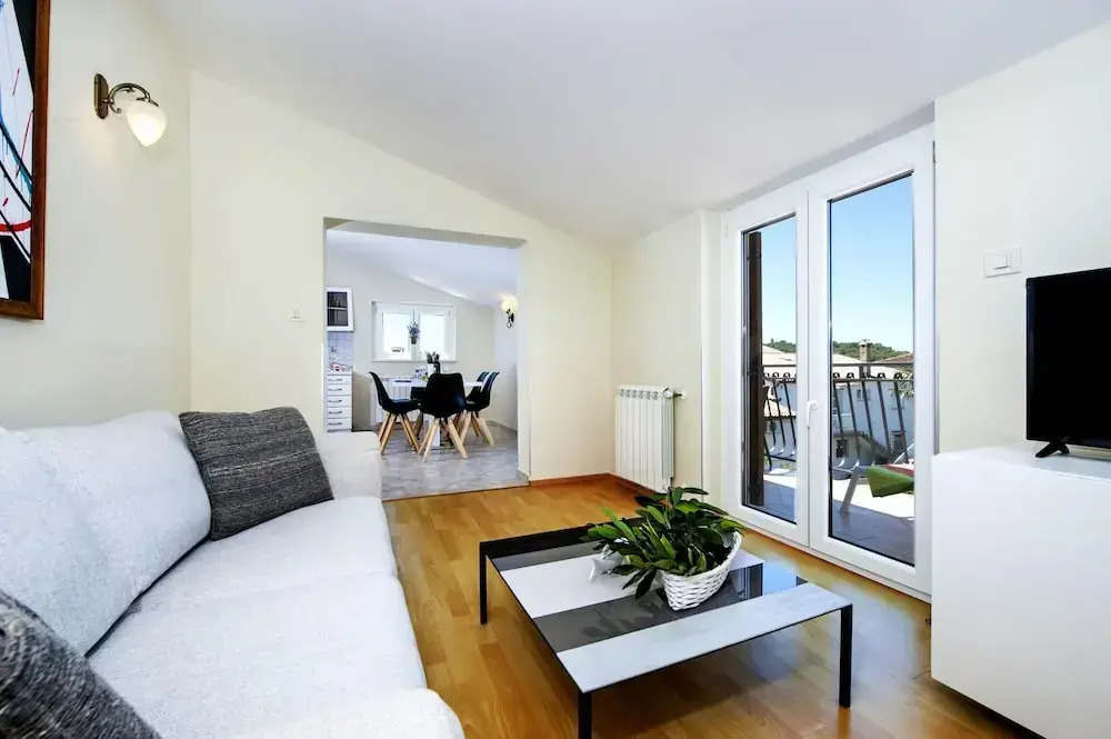 Villa Francesco - Three-bedroom Apartment