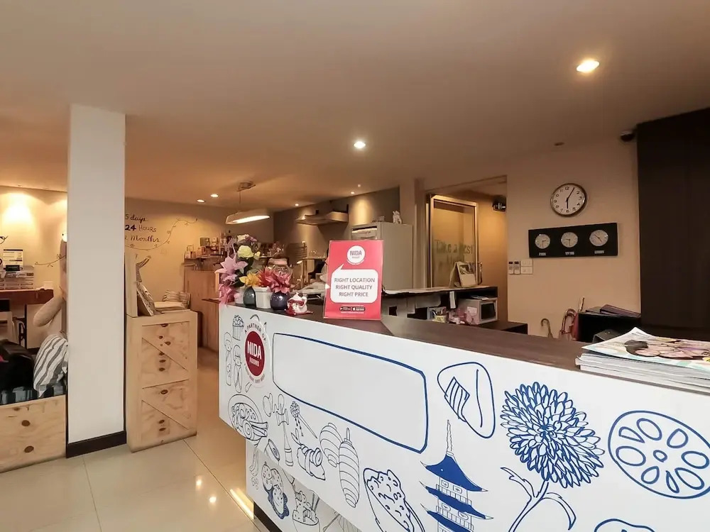 Nida Rooms Phrakhanong 984 Station