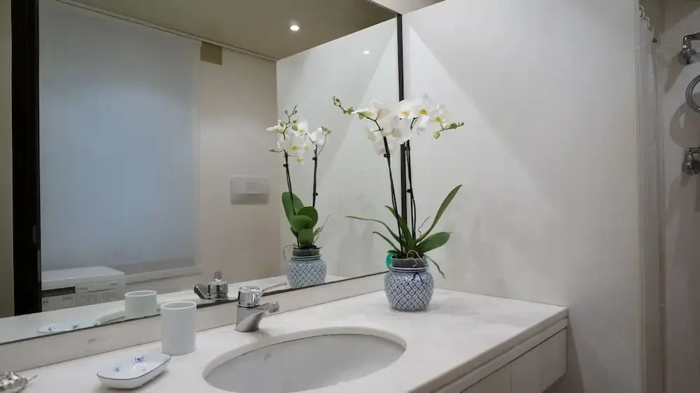 Trifora apartment