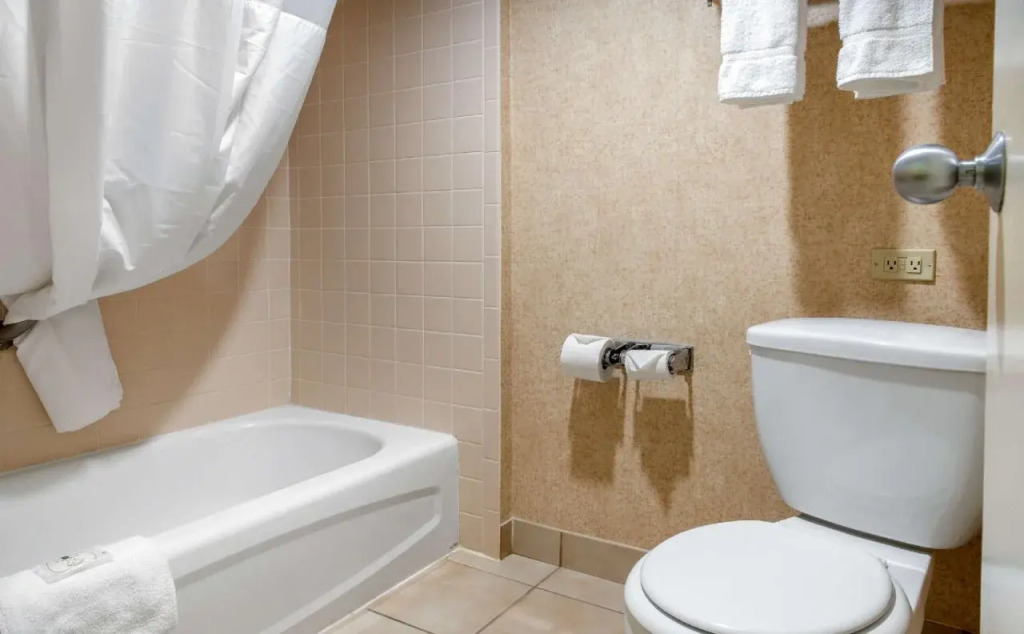 Quality Inn Airport