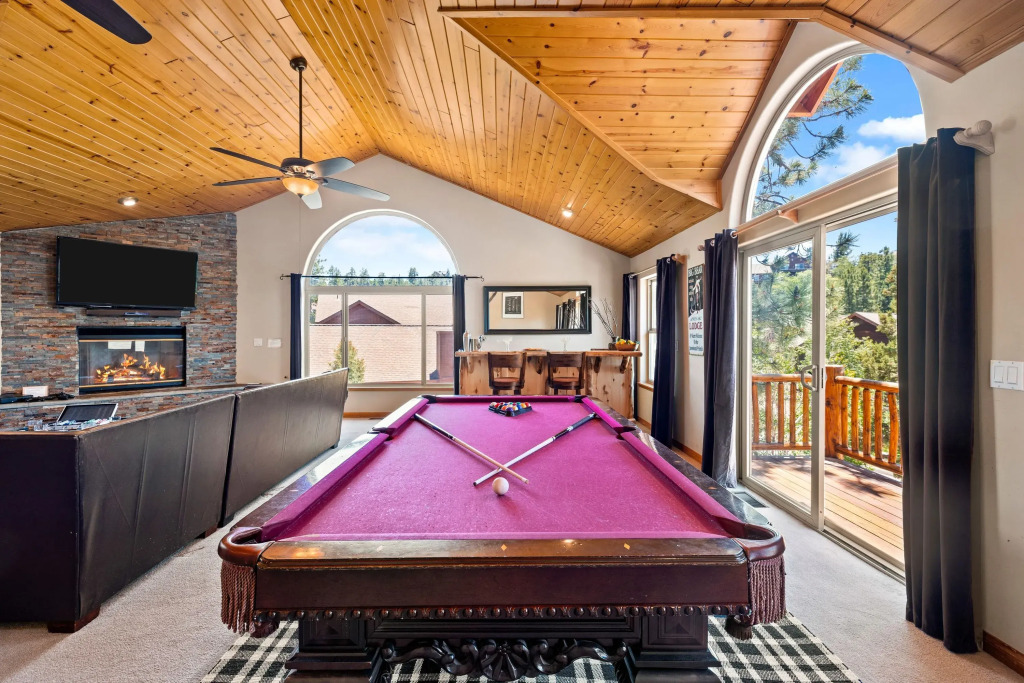 Linaker Lodge by Avantstay Gorgeous Cabin in Big Bear w/ Views