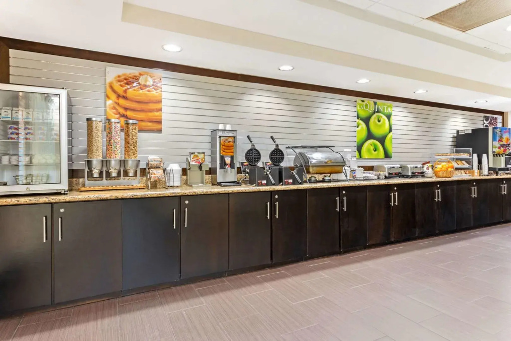 Comfort Inn & Suites Tampa North I-75
