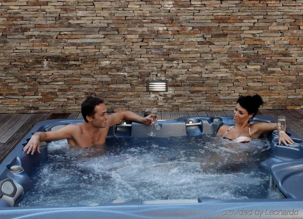 Euphoria Club Hotel