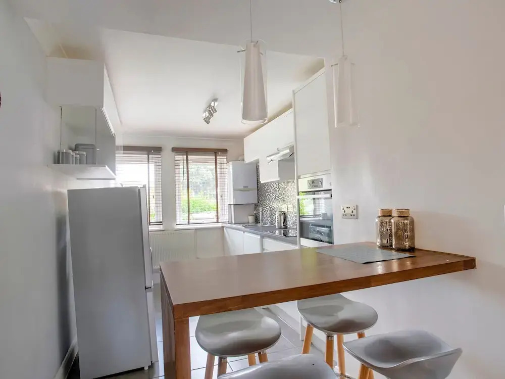 Restful Apartment in London near Westfield Shopping Center