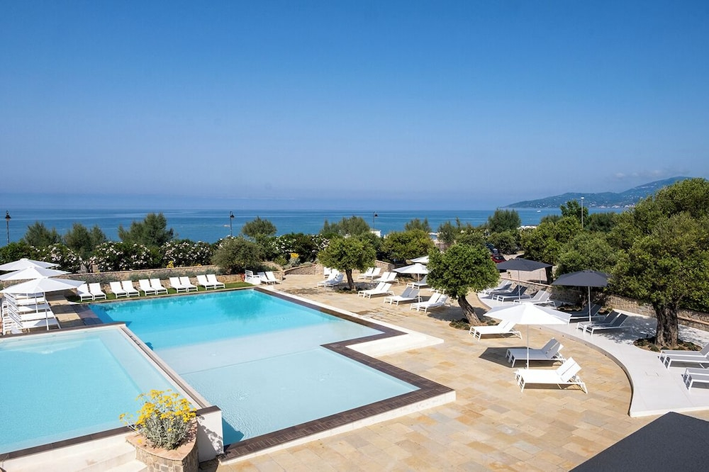 OLIVETO A MARE - Suite & Apartment