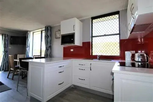Beachfront 3, 25 Willow Street