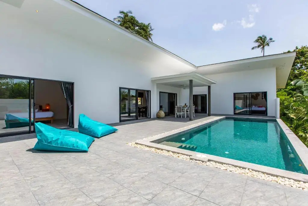 Villa Nirvana 3 Br, 500m from the beach